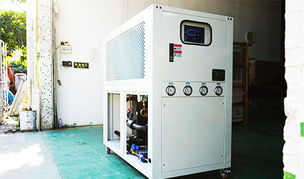 冷水機(jī)出現(xiàn)漏水是什么原因造成的？如何解決漏水問(wèn)題？